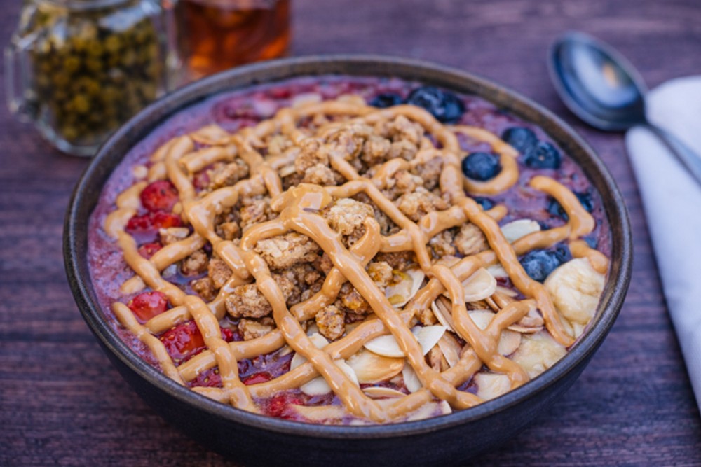 Why Açaí Bowls Are a Refreshing Choice Any Time of Day